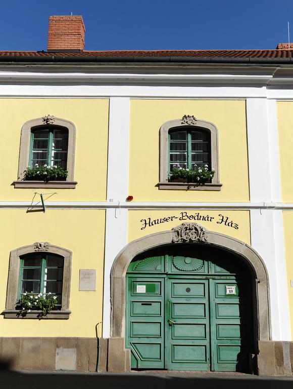 Hauser-Bodnar Haz Eger Buitenkant foto
